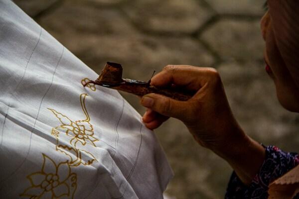 Hari Batik Nasional 2 Oktober 2025 : Merayakan Warisan Budaya Indonesia