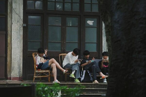 Pengaruh Lingkungan terhadap Pembentukan Karakter Remaja